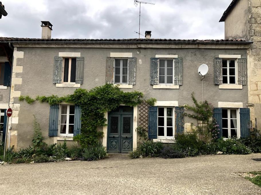 Maison Verdeau Yviers Buitenkant foto